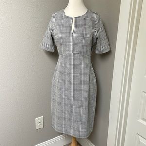 Banana Republic midi sheath dress black and white check stretchy 6 NWOT